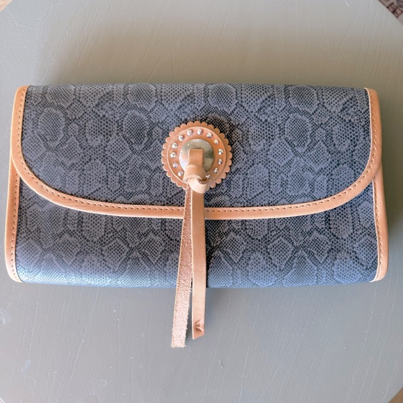 Consuela Stepped Out bag clutch snakeskin